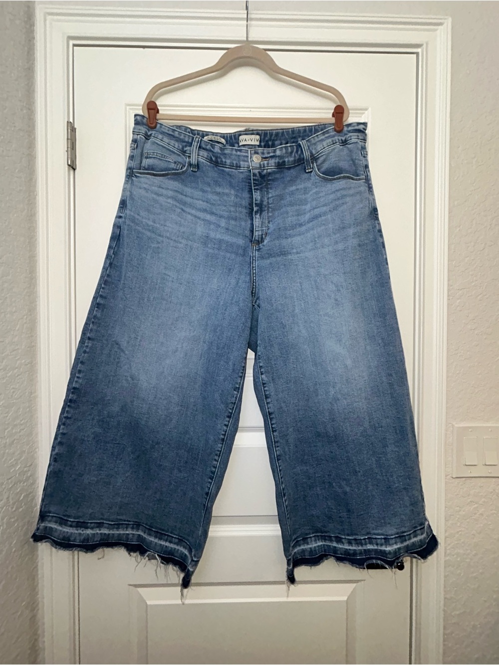 Ava & Viv High Rise Wide Leg Crop Denim Jeans